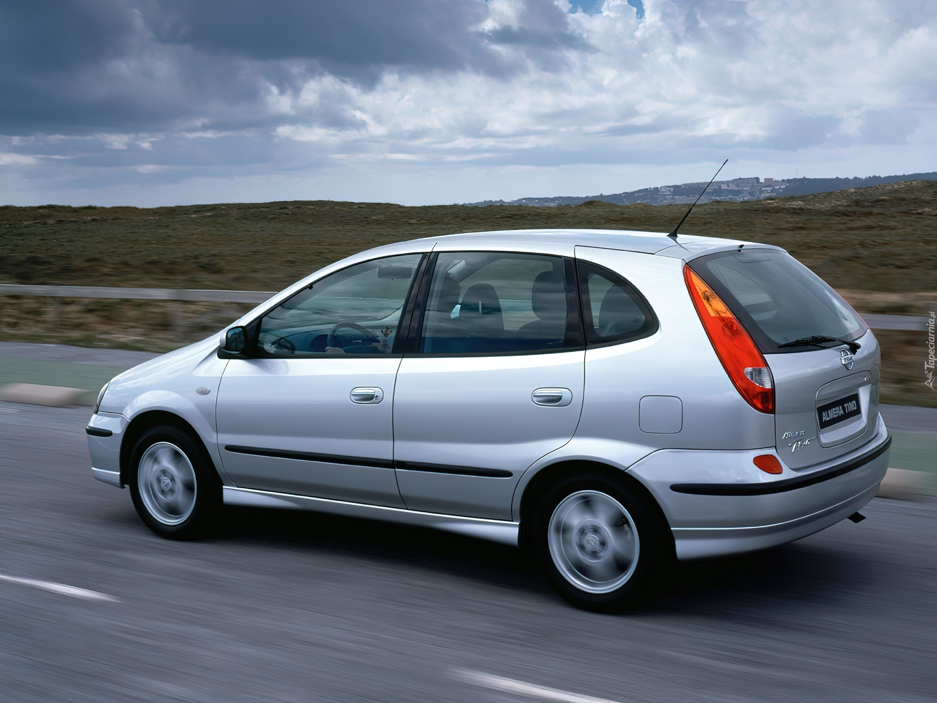 Nissan almera tino forum pl