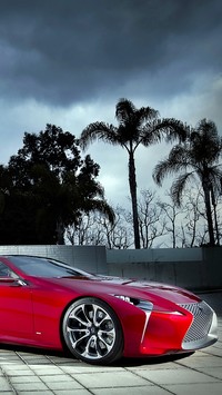 Czerwony Lexus LF-LC