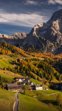 Dolina Val Badia w Dolomitach