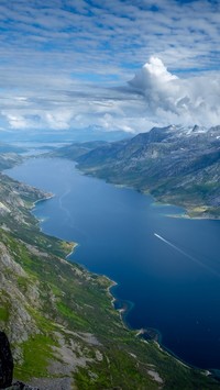 Fiord Ersfjorden w Norwegii