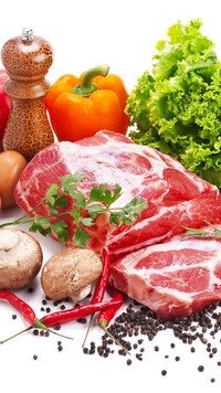 Mięso z przyprawami i warzywami