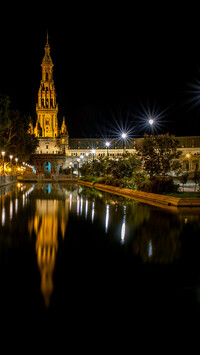 Plac Hiszpański w Sewilli nocą