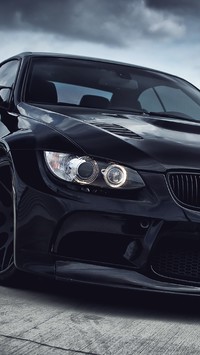 Przód czarnego BMW M3