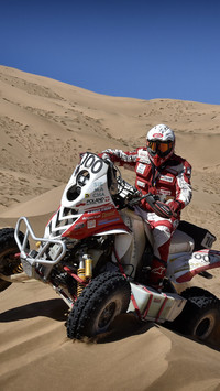 Rafał Sonik i jego quad Yamaha Raptor 700