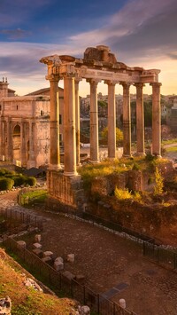 Ruiny Świątyni Saturna w Rzymie