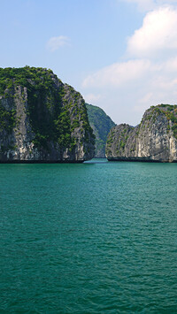 Skały w zatoce Lan Ha Bay