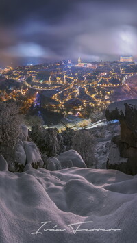 Toledo nocą w zimowej szacie