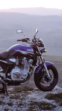 Yamaha XJR1300 na skale