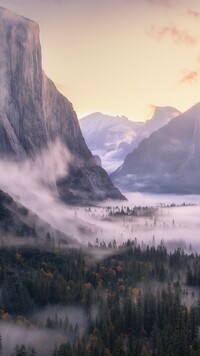Zamglona dolina Yosemite Valley