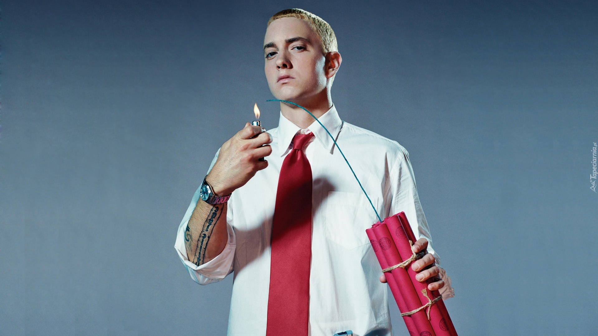 Eminem, Dynamit, Zapalniczka, Krawat