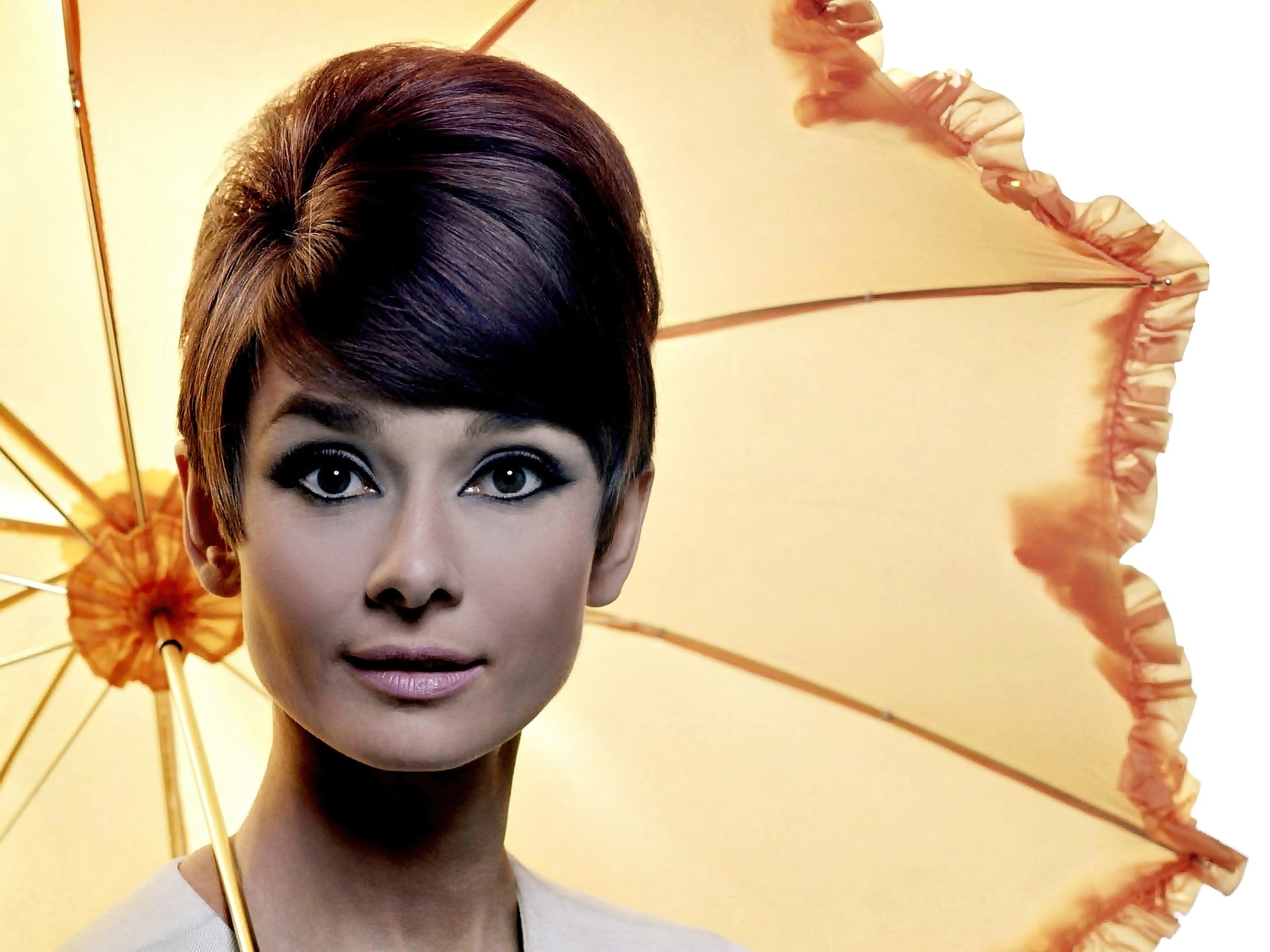 Aktorka, Audrey Hepburn, Parasolka