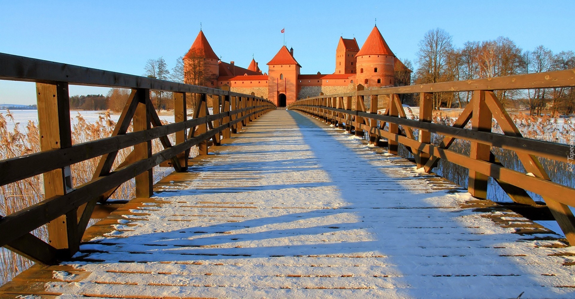 Zamek w Trokach, Troki, Litwa, Jezioro Galwe, Drewniany, Most