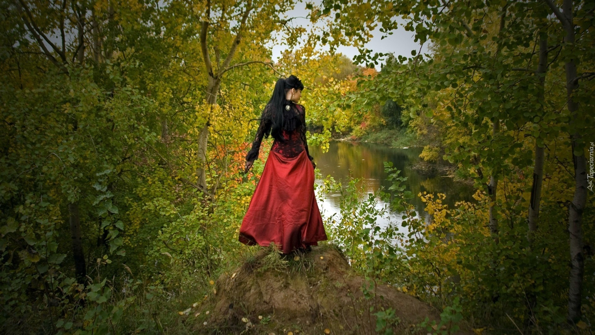 Kobieta, Rzeka, Drzewa, Jesień