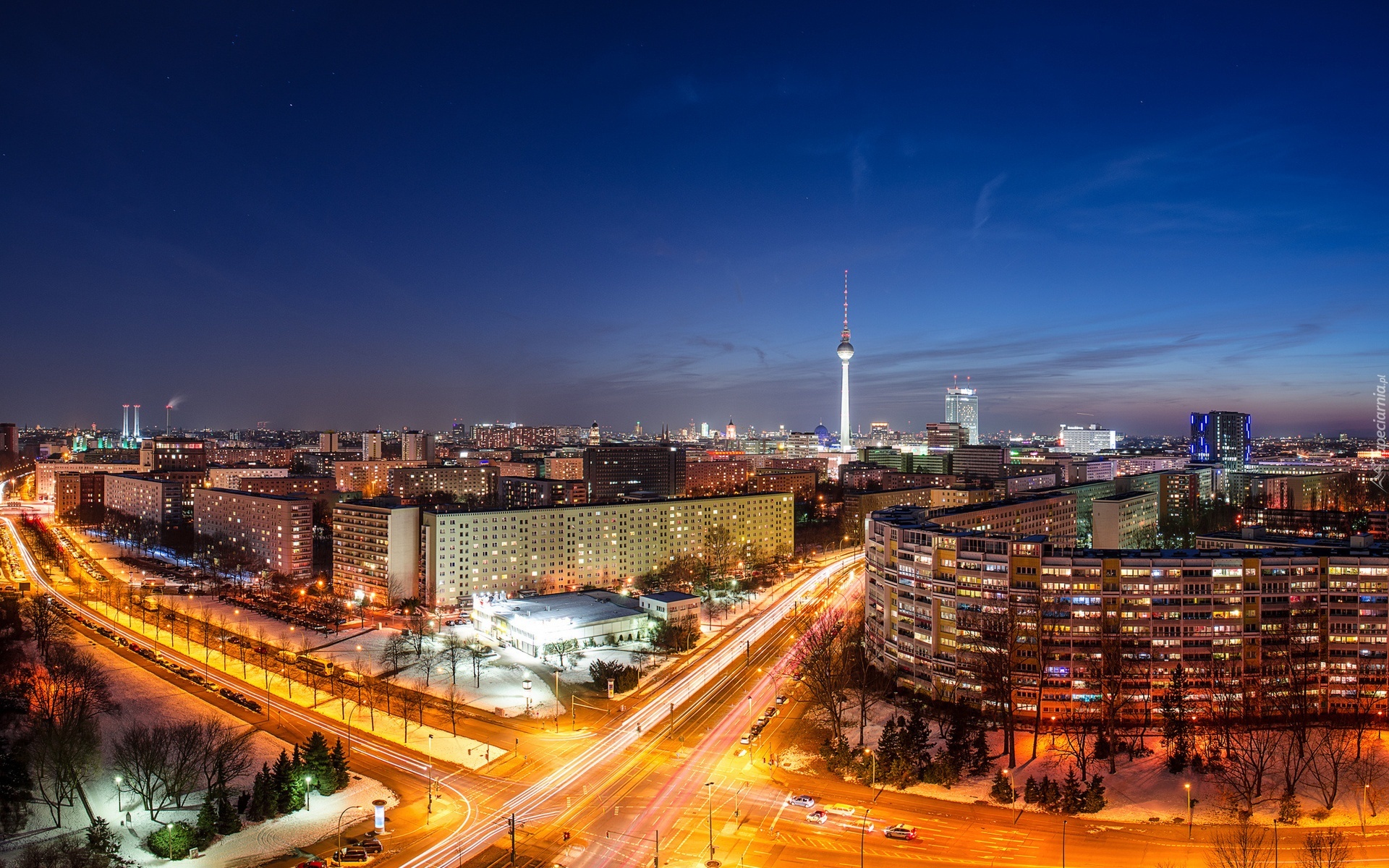 Wieża, Domy, Ulice, Berlin, Noc, Panorama