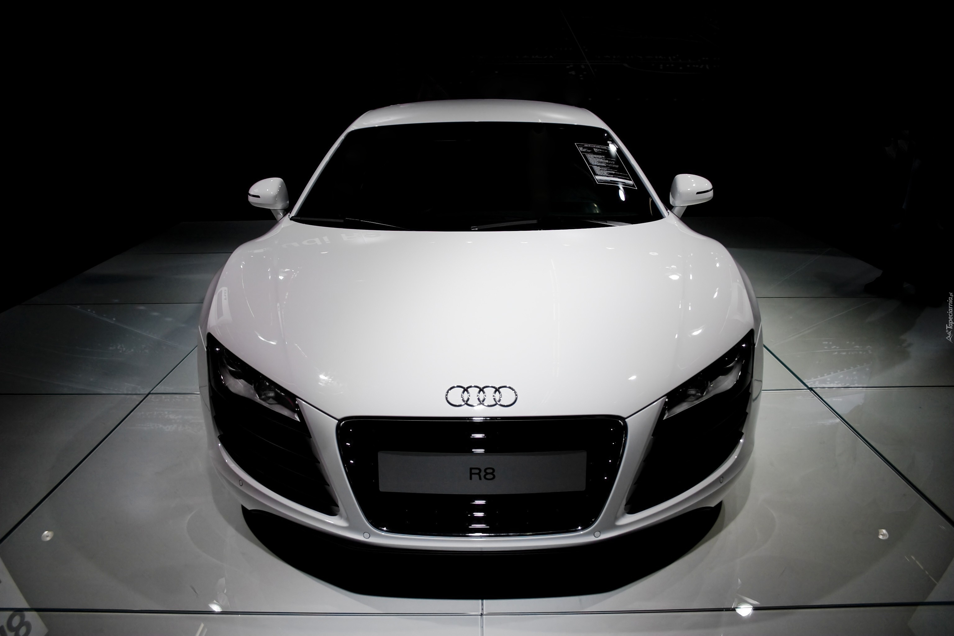 Audi, R8, Przód