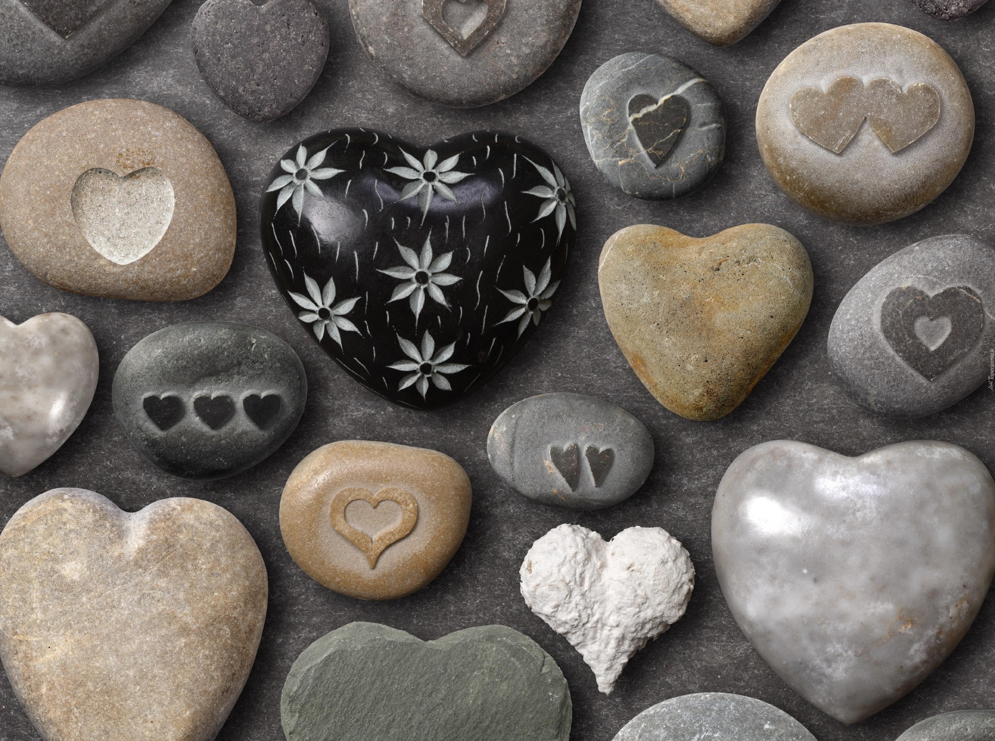 Kamienie, Serce, Miłosne