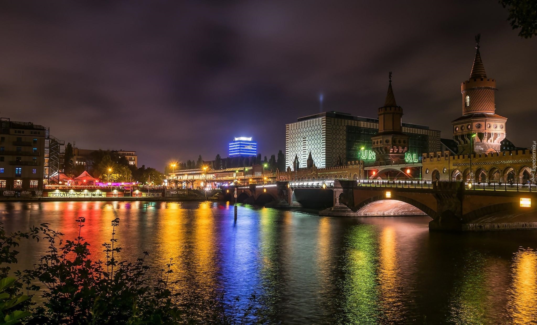 Jaka Rzeka Płynie Przez Berlin Rzeka, Most, Wieża, Berlin, Nocą