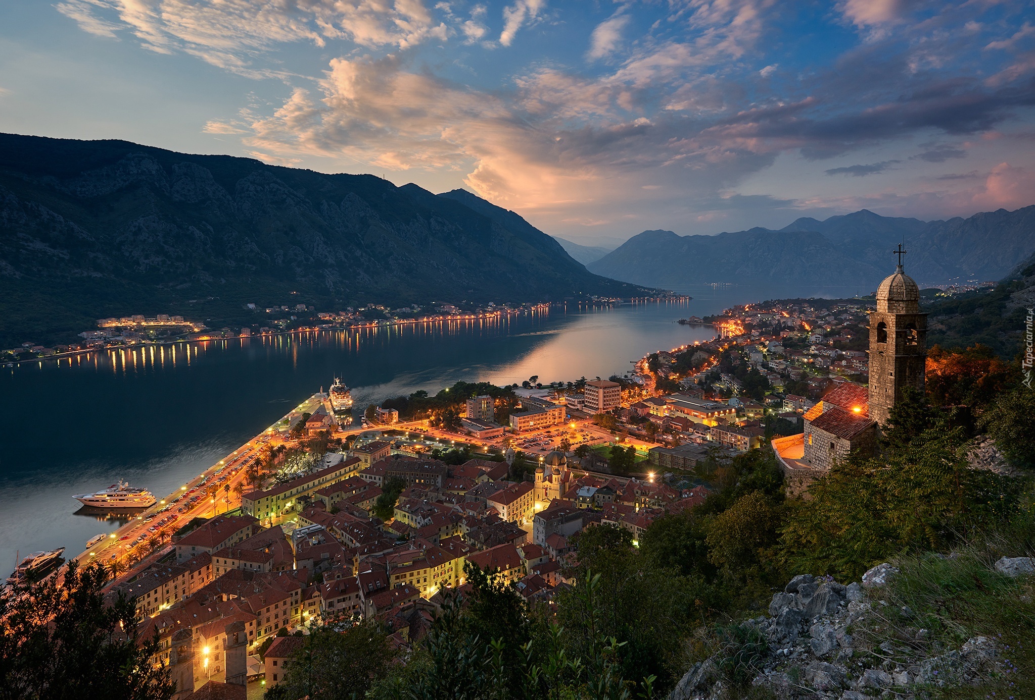 Czarnogóra, Porto Montenegro, Rzeka, Góra, Miasto