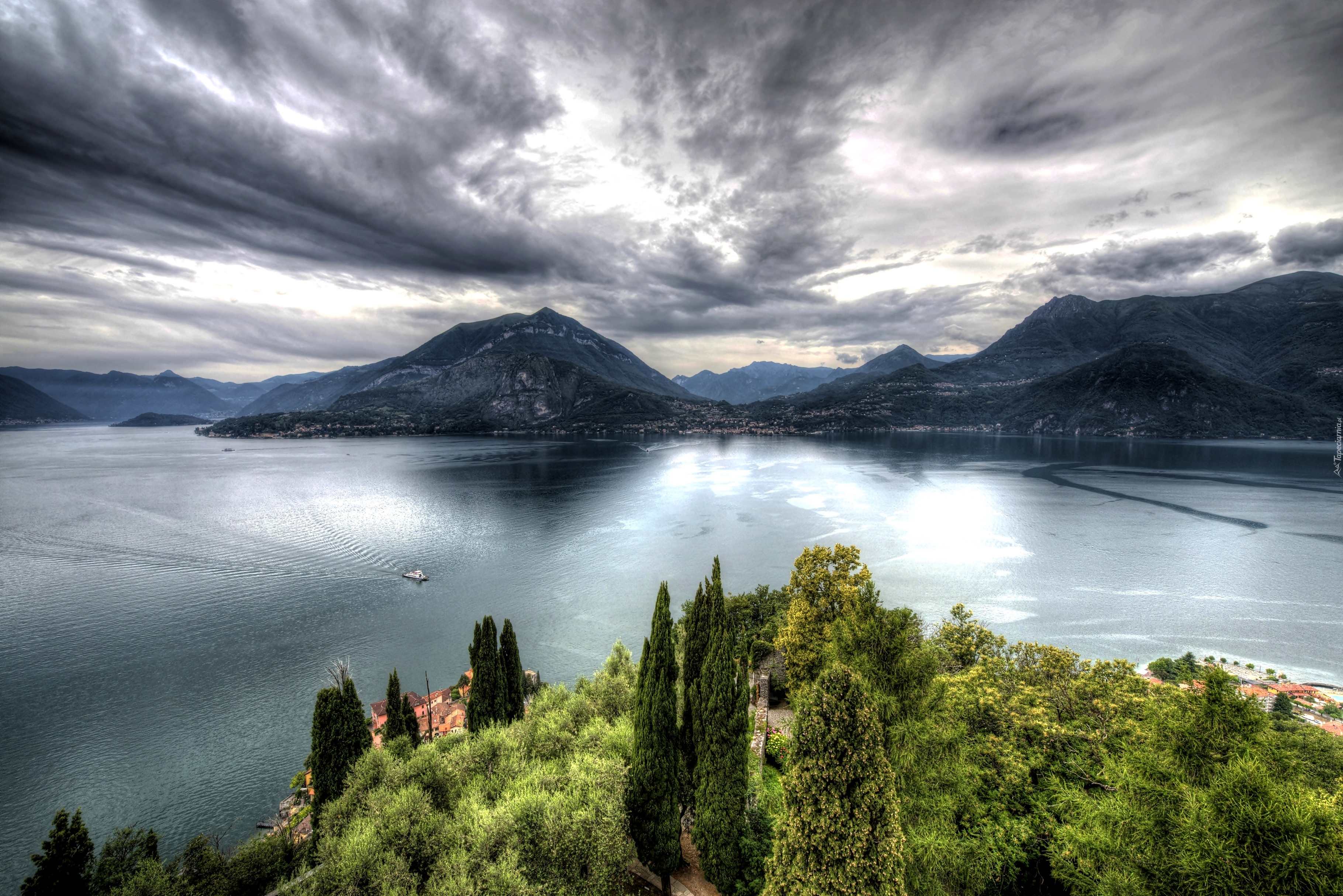 Włochy, Castello, Di, Vezio ,Góry, Jezioro, Drzewa, Chmury