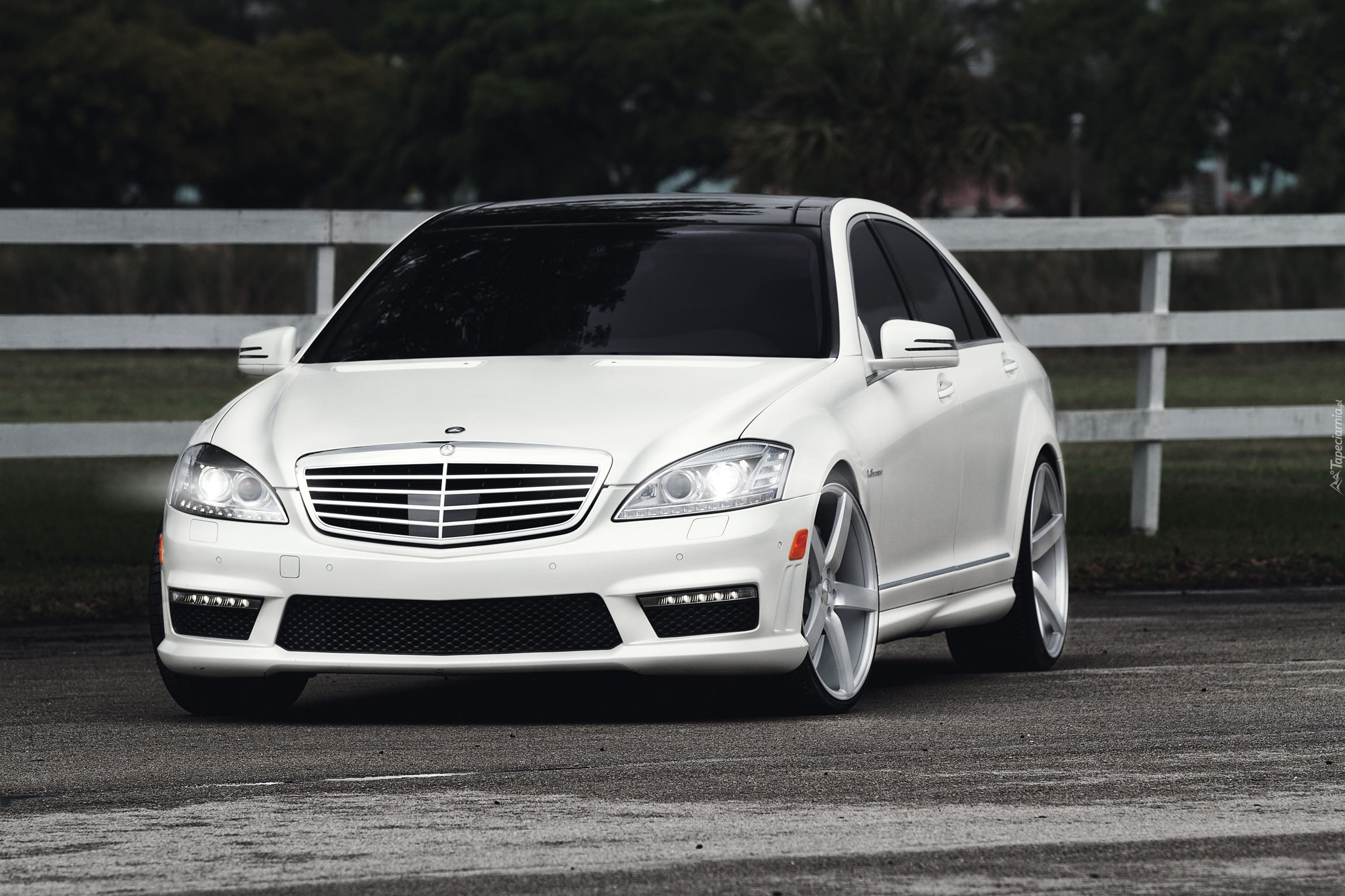Samochod mercedes #2