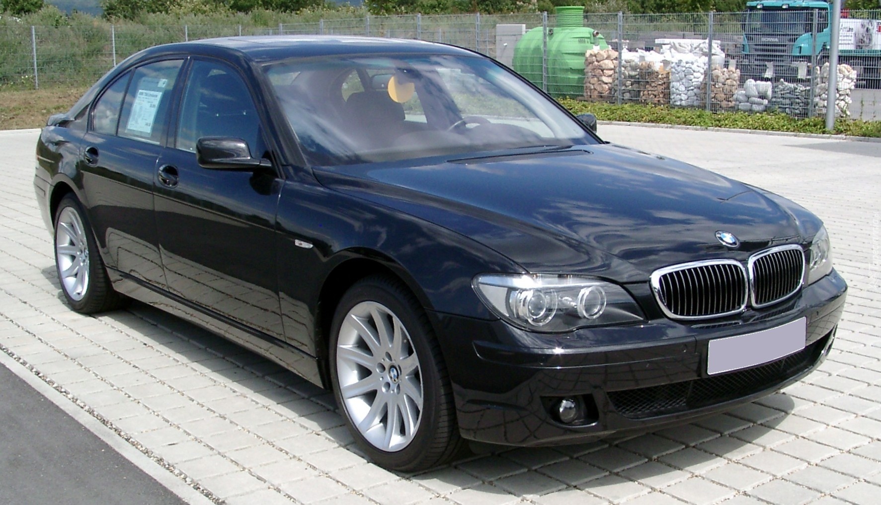 Granatowe, BMW 7, E65, Sprzedaż
