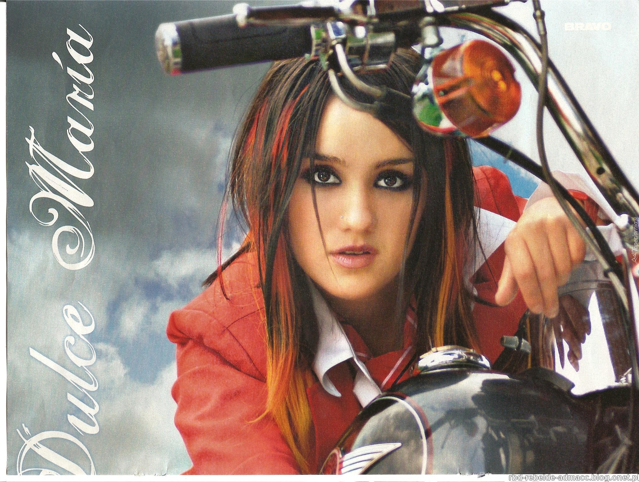 Kobieta, Dulce Maria, Motor