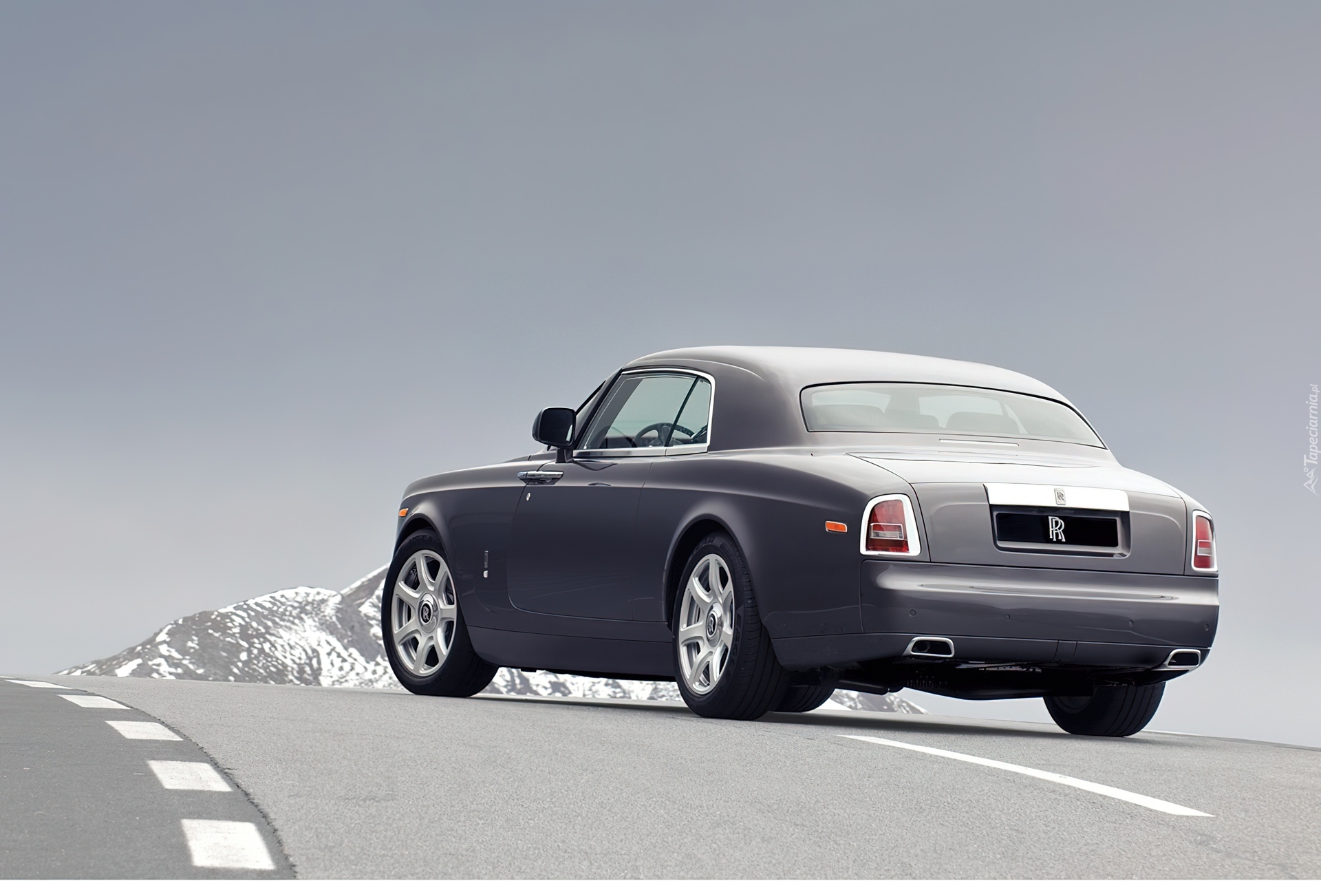 Rolls-Royce Phantom, Rury, Wydechowe