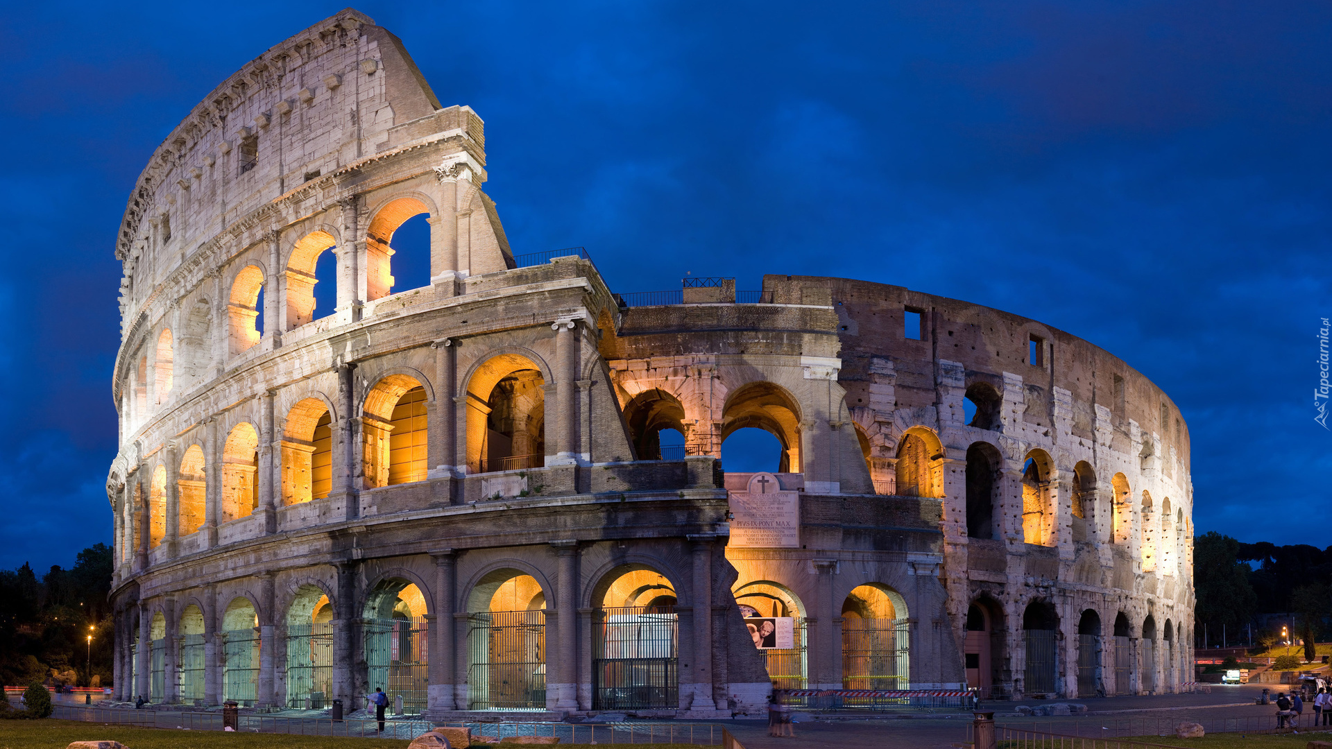 Rzym, Włochy, Koloseum, Wieczór
