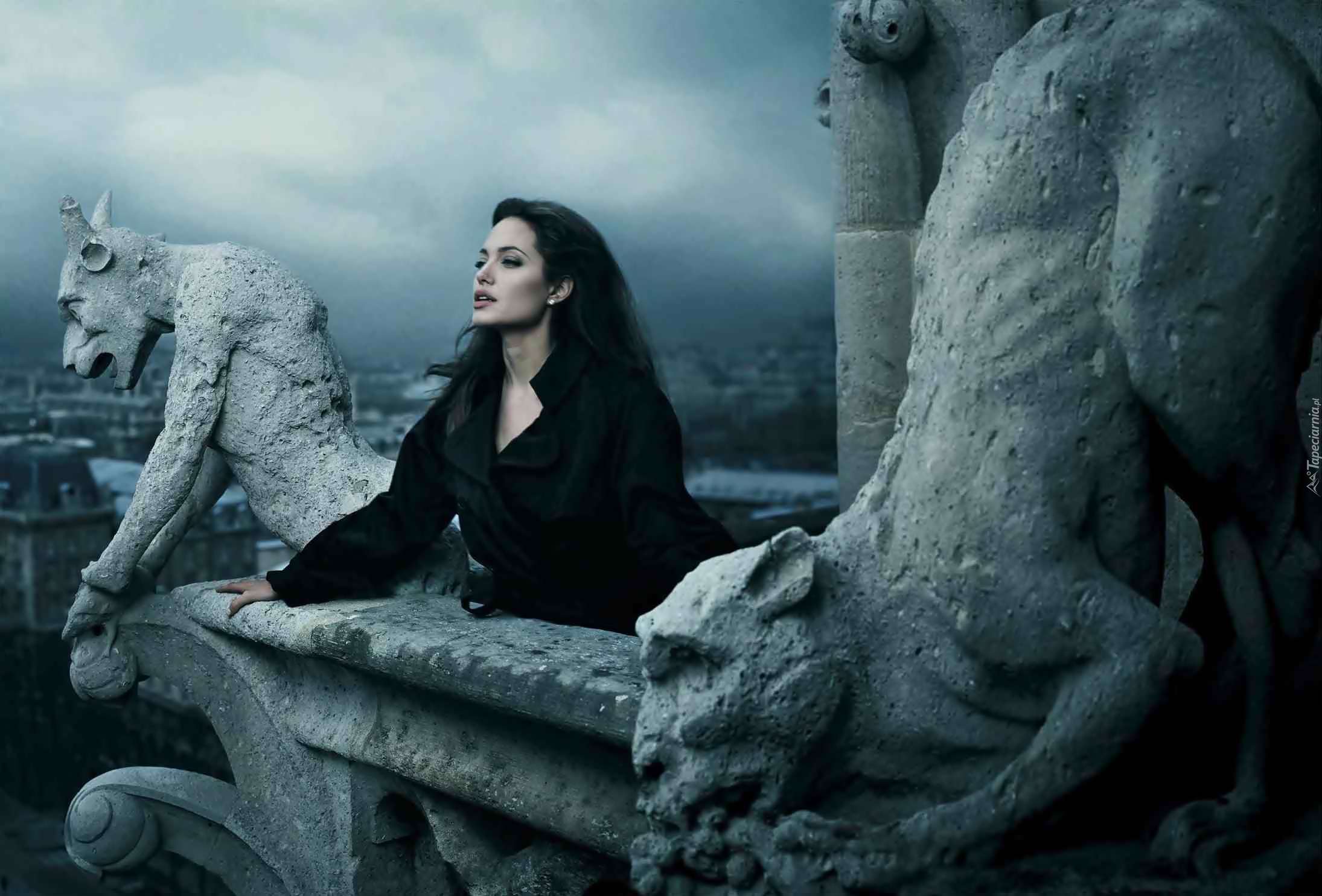 Aktorka, Angelina Jolie, Balkon