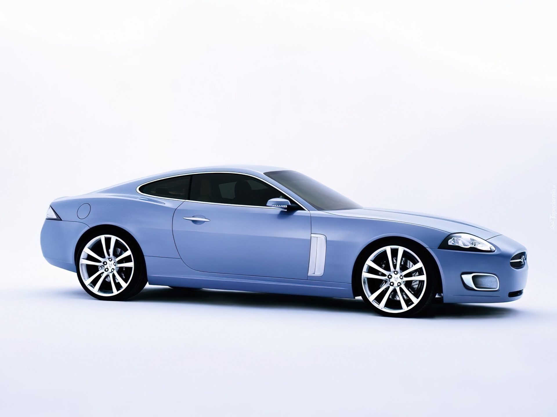 Niebieski, Jaguar XKR