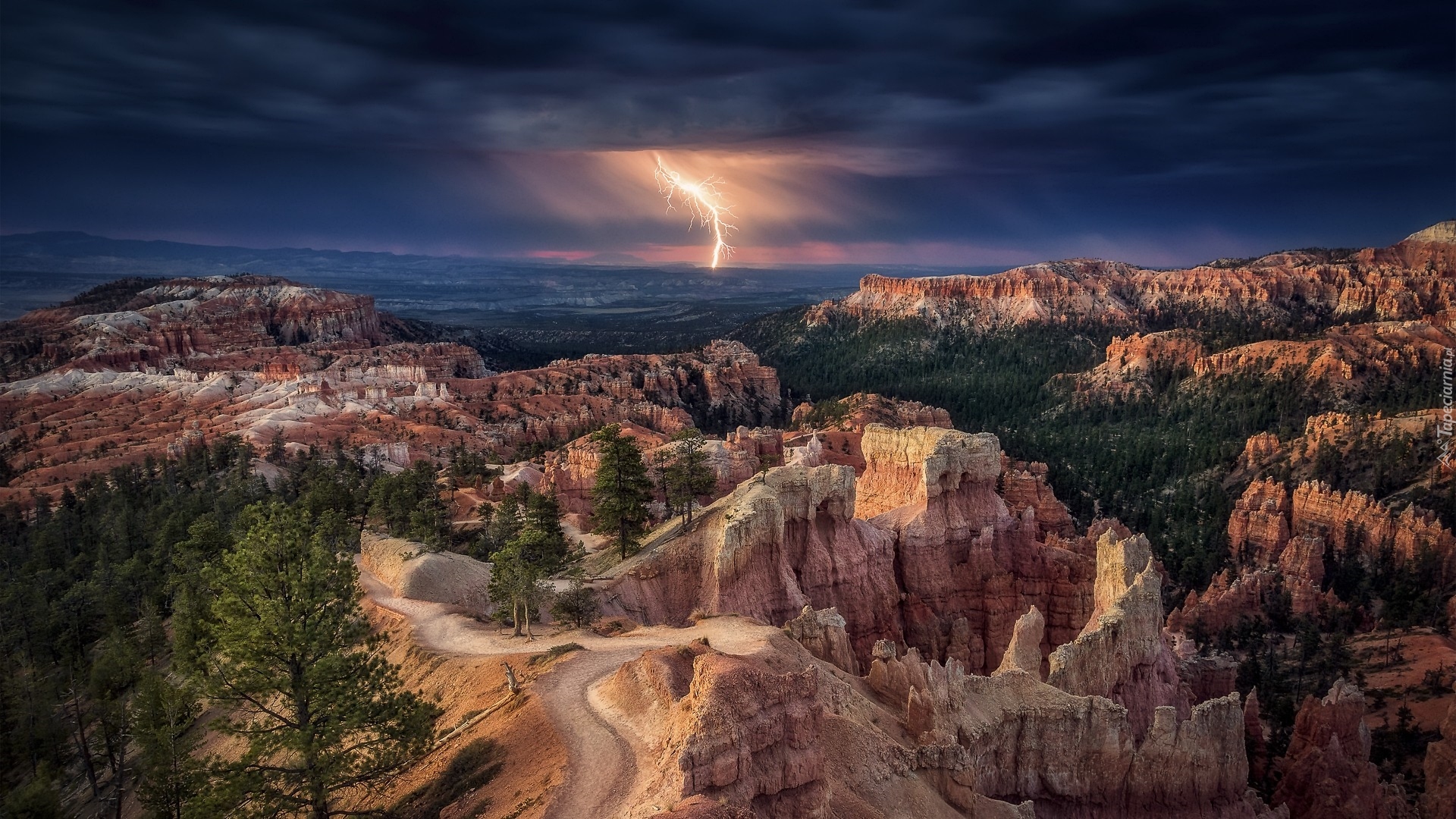 Stany Zjednoczone, Stan Utah, Park Narodowy Bryce Canyon, Kanion, Piorun, Burza, Skały