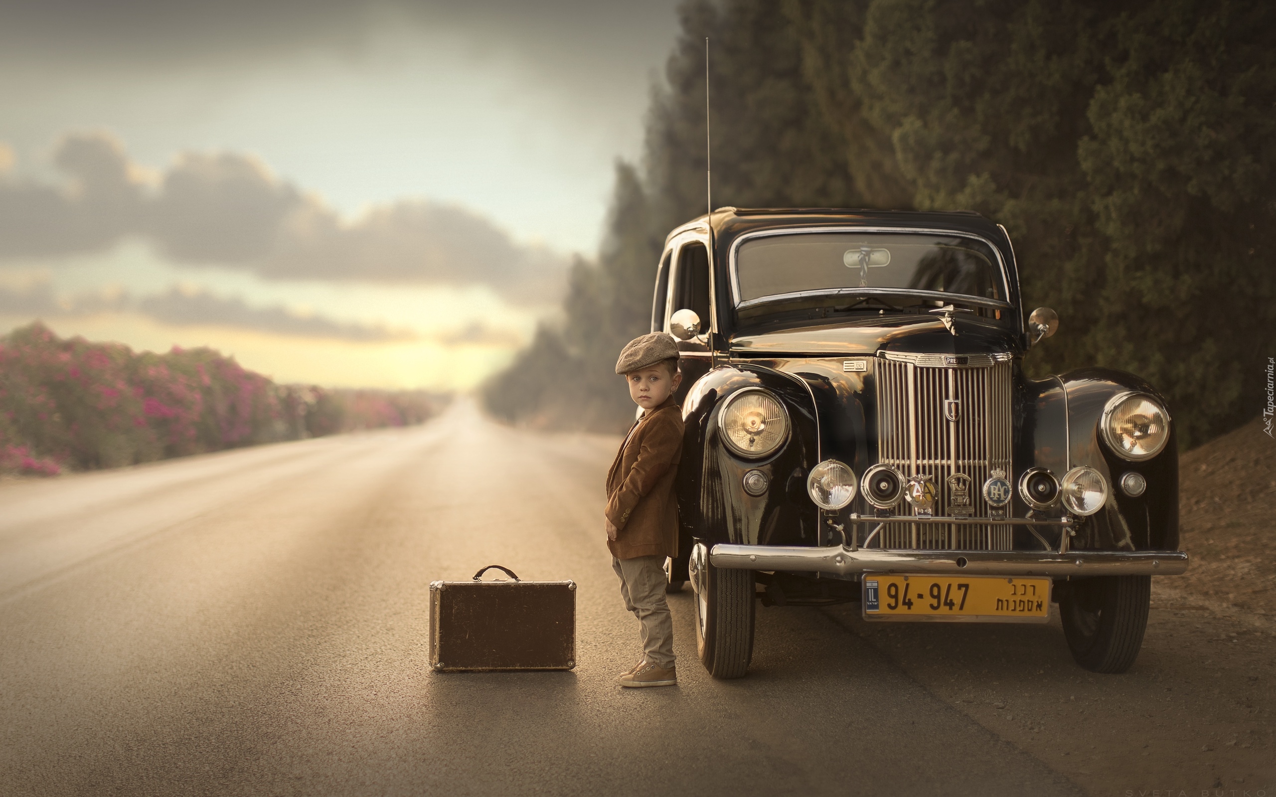 Samochód, Zabytkowy, Ford Prefect, 1949-53, Droga, Dziecko, Walizka, Rozmyte, Tło