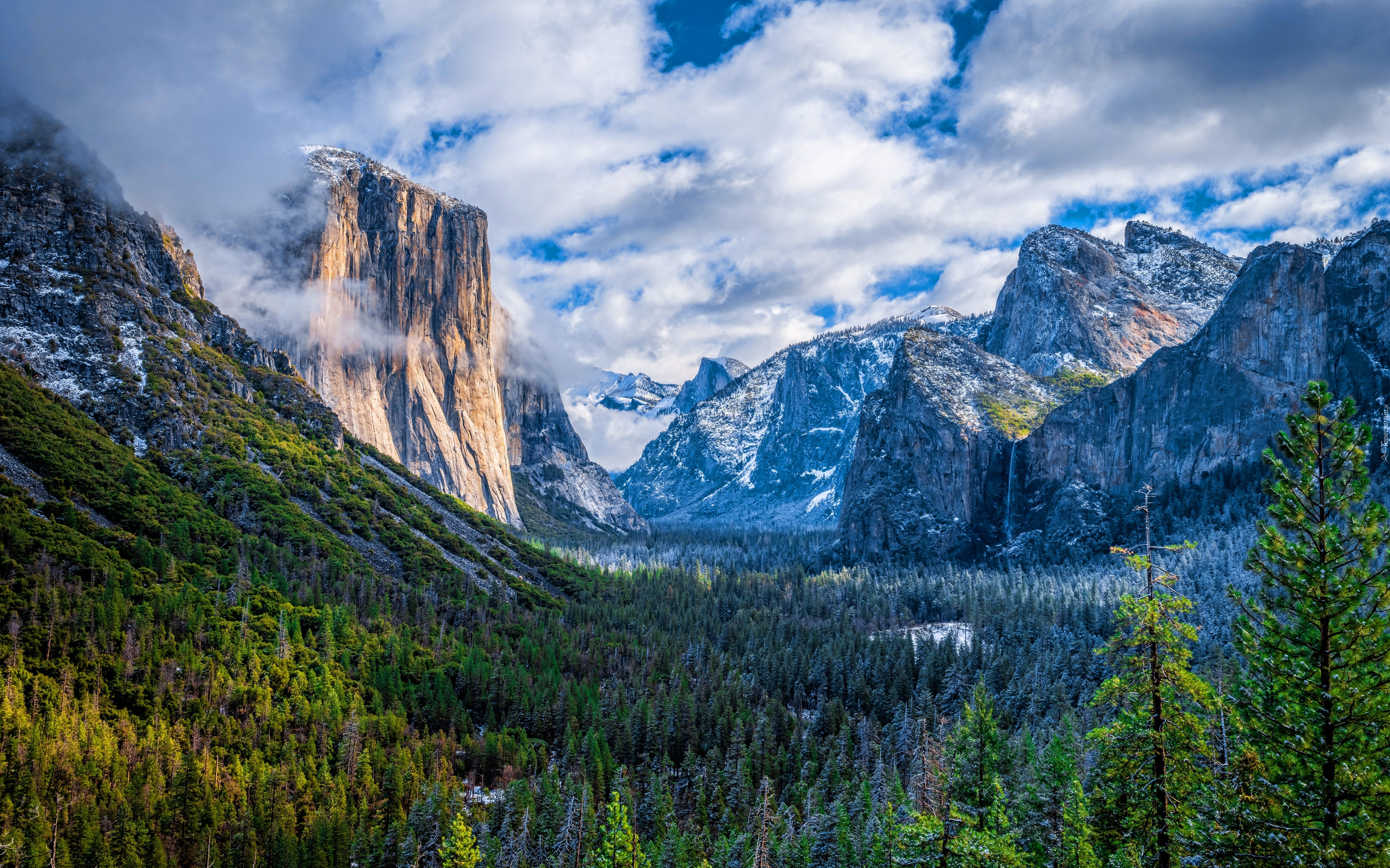 Stany Zjednoczone, Kalifornia, Dolina Yosemite Valley, Góry Sierra Nevada, Lasy, Chmury, Park Narodowy Yosemite