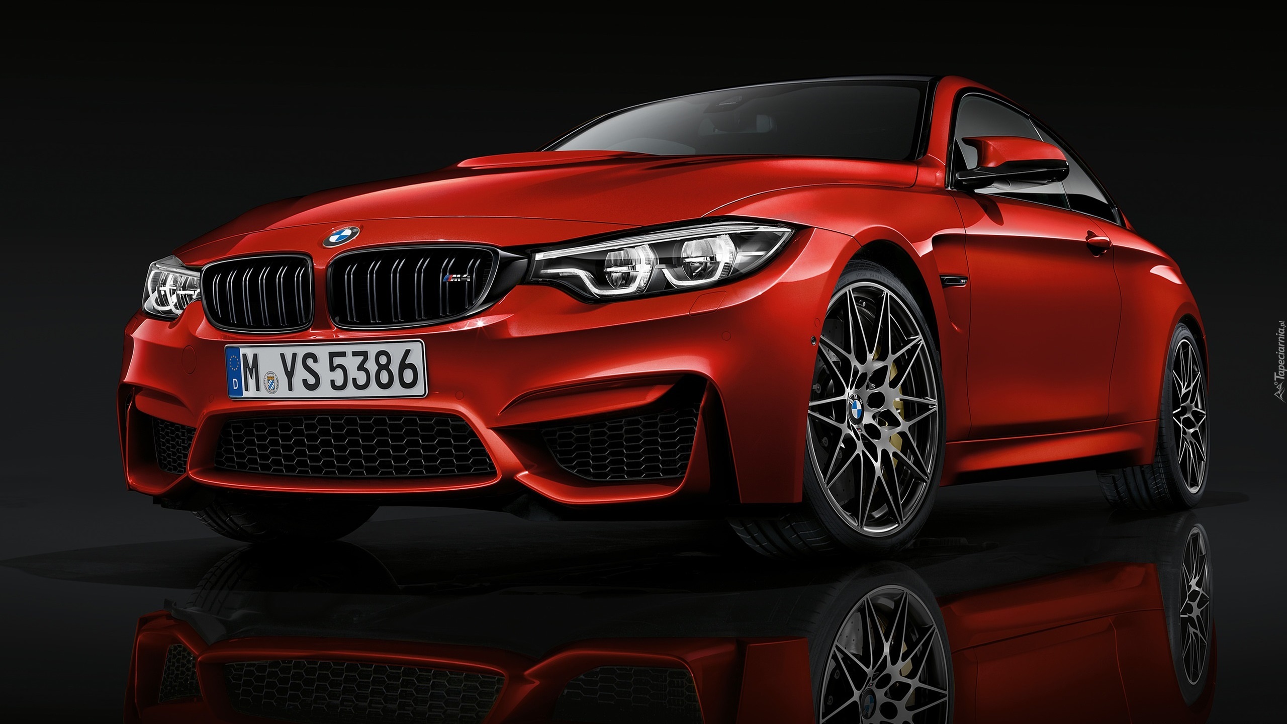 Czerwone, BMW M4, 2018