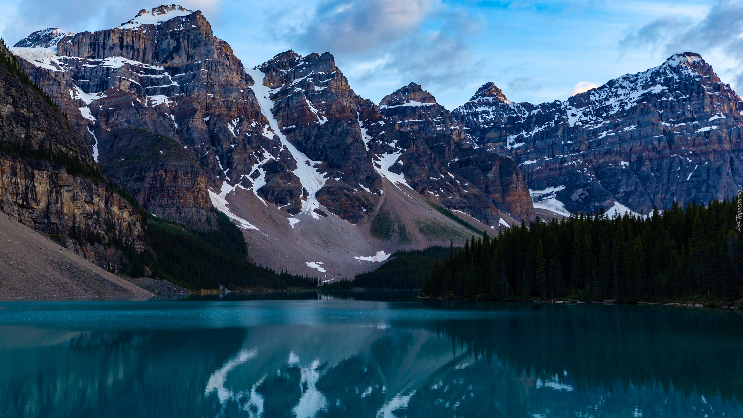 Kanada, Alberta, Park Narodowy Banff, Góry, Dolina Dziesięciu Szczytów, Jezioro Moraine, Drzewa