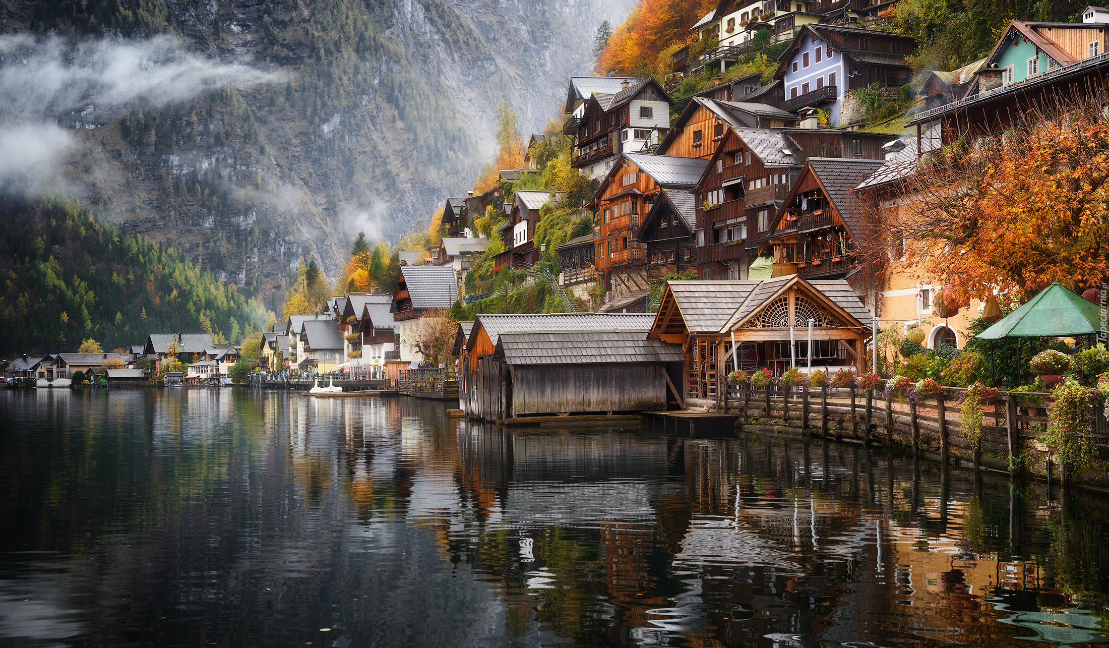 Austria, Hallstatt, Domy, Góry, Alpy Salzburskie, Jezioro Hallstattersee Jezioro