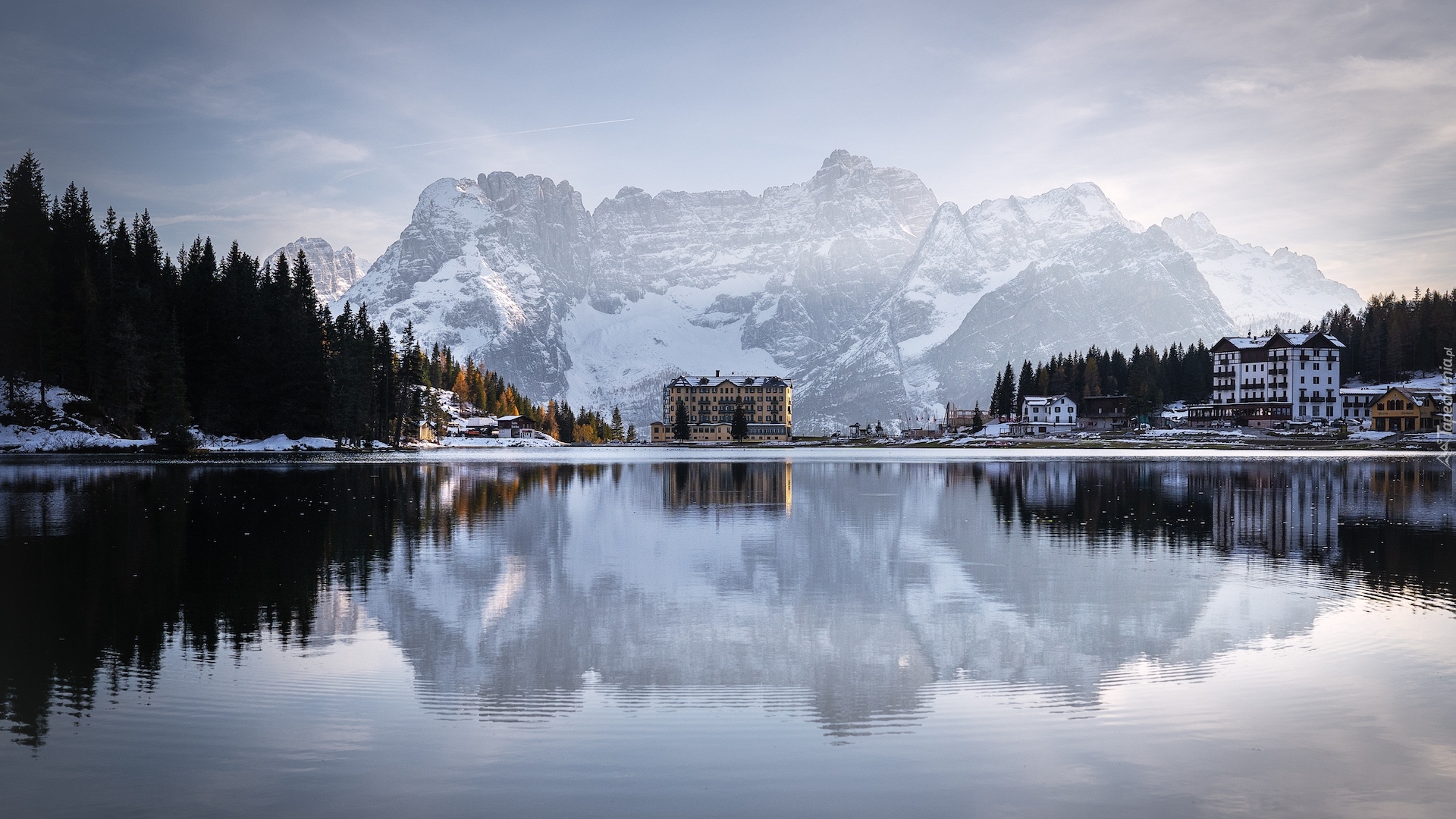 Góry, Dolomity, Jezioro, Misurina Lake, Grand Hotel Misurina, Domy, Cortina dAmpezzo, Włochy
