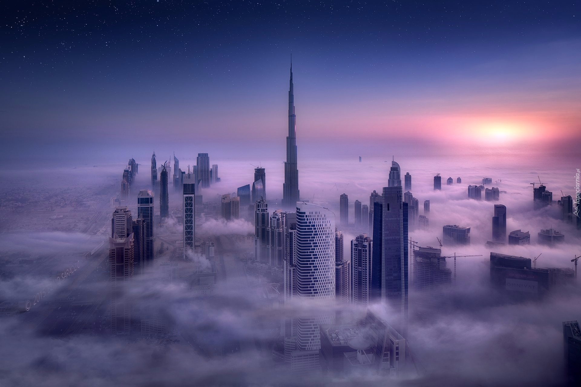 Zjednoczone Emiraty Arabskie, Dubaj, Mgła, Drapacze chmur, Wieżowiec Burdż Chalifa