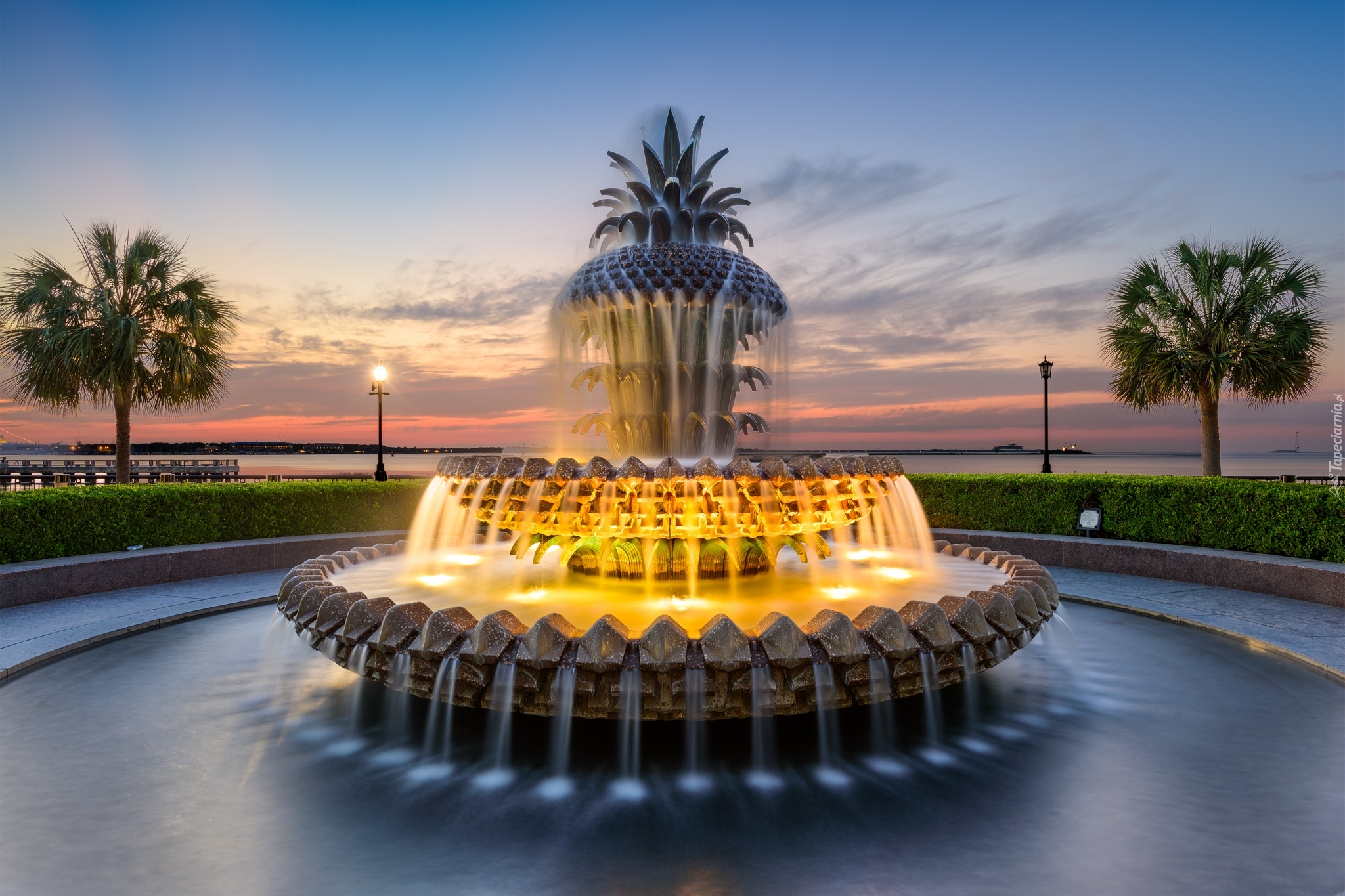 Stany Zjednoczone, Stan Karolina Południowa, Charleston, Park Waterfront, Pineapple Fountain - Fontanna Pineapple