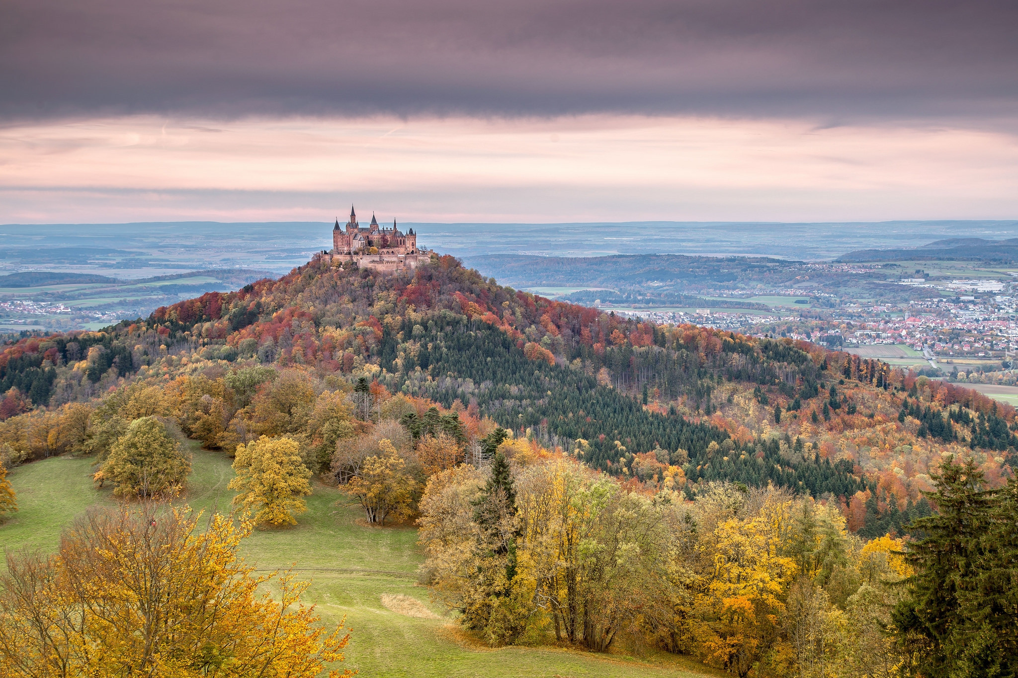 Góra Hohenzollern, Zamek Hohenzollern, Lasy, Drzewa, Wzgórze, Badenia-Wirtembergia, Niemcy