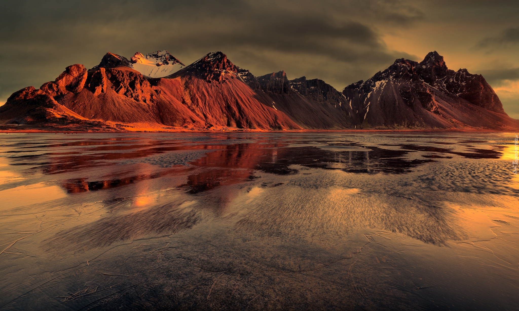 Góra Vestrahorn, Plaża Stokksnes, Islandia, Zachód słońca, Góry