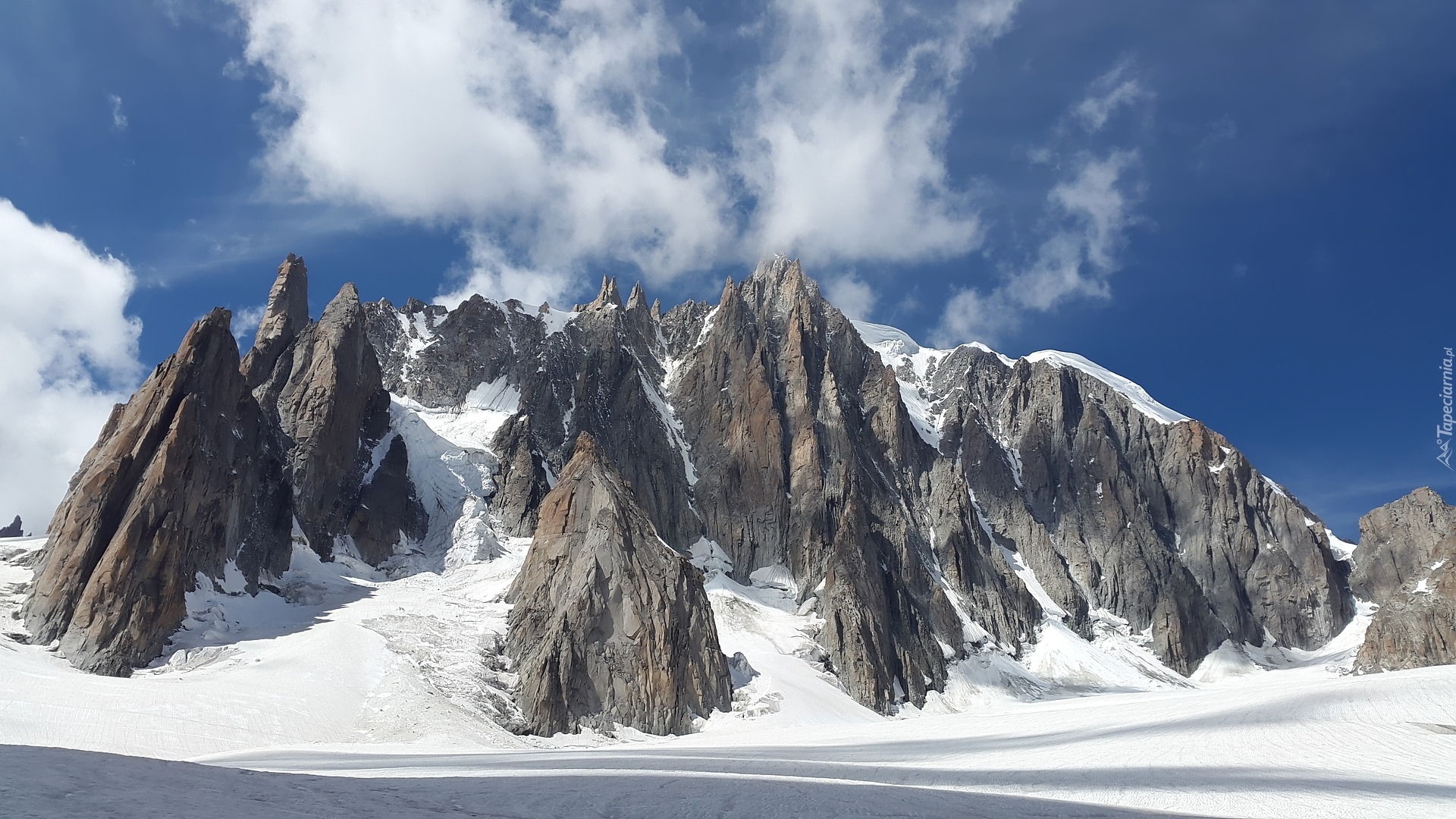 Góry, Mont Blanc, Szczyty, Mont Blanc du Tacul, Śnieg, Zima, Chmury, Francja