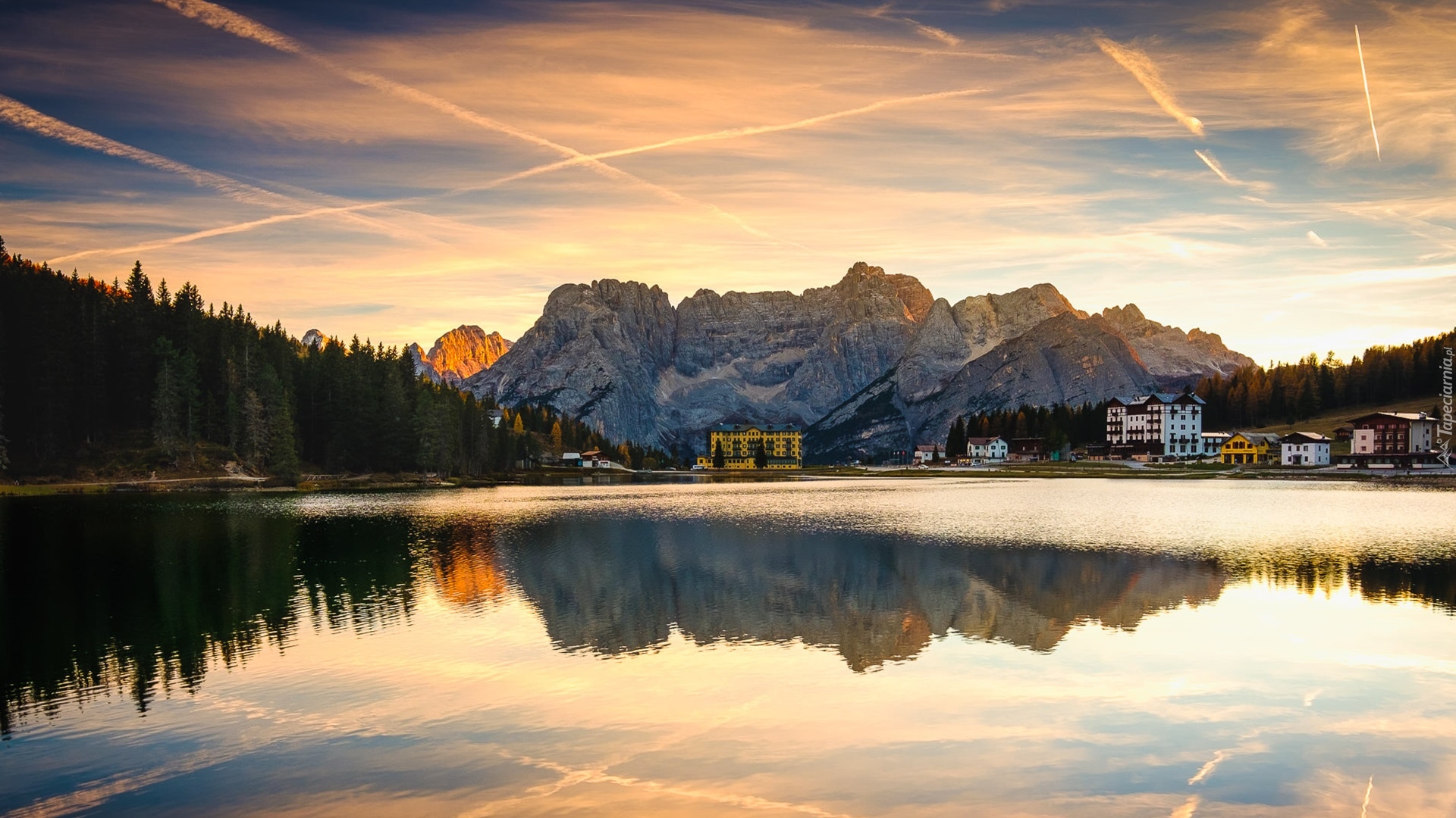 Góry, Dolomity, Jezioro, Misurina Lake, Grand Hotel Misurina, Domy, Cortina dAmpezzo, Region Cadore, Włochy