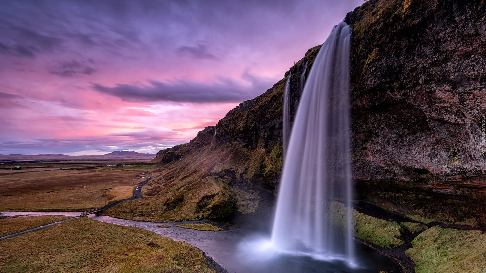 Islandia, Wodospad Seljalandsfoss, Skała, Rzeka, Chmury