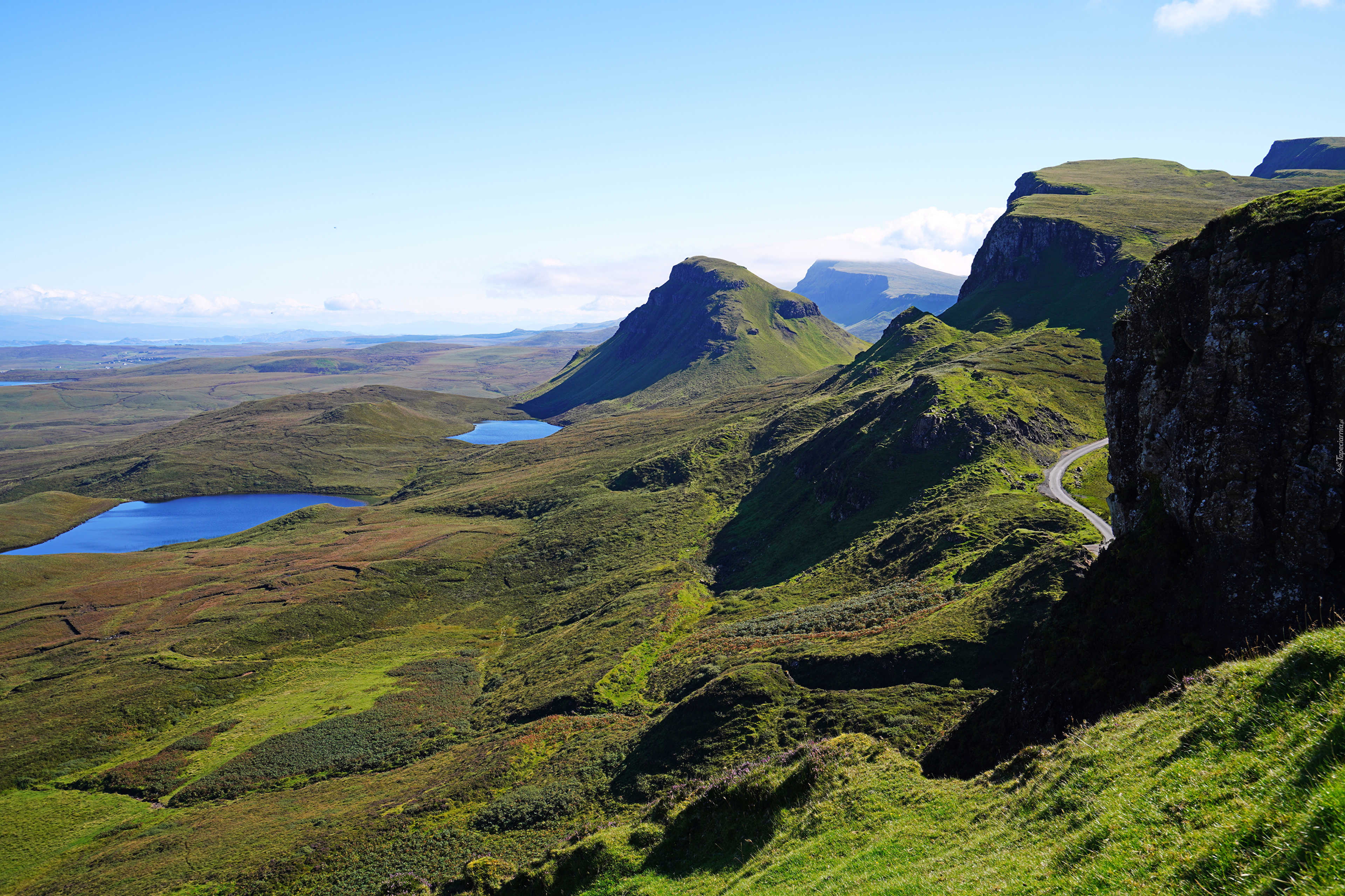 Szkocja, Wyspa Skye, Quiraing, Wzgórza, Góry, Ścieżka, Jeziora