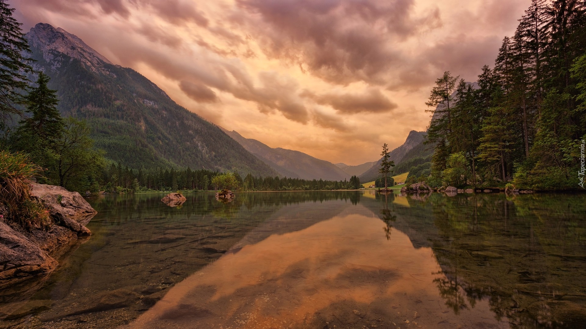 Jezioro Hintersee, Góry Alpy, Gmina Ramsau bei Berchtesgaden, Bawaria, Niemcy