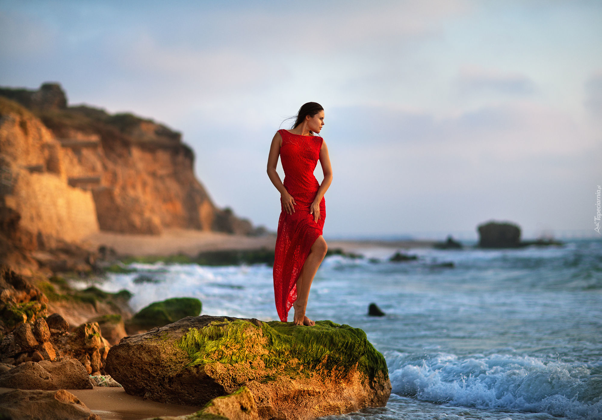 Kobieta, Czerwona, Sukienka, Morze, Plaża, Kamienie, Urwisko