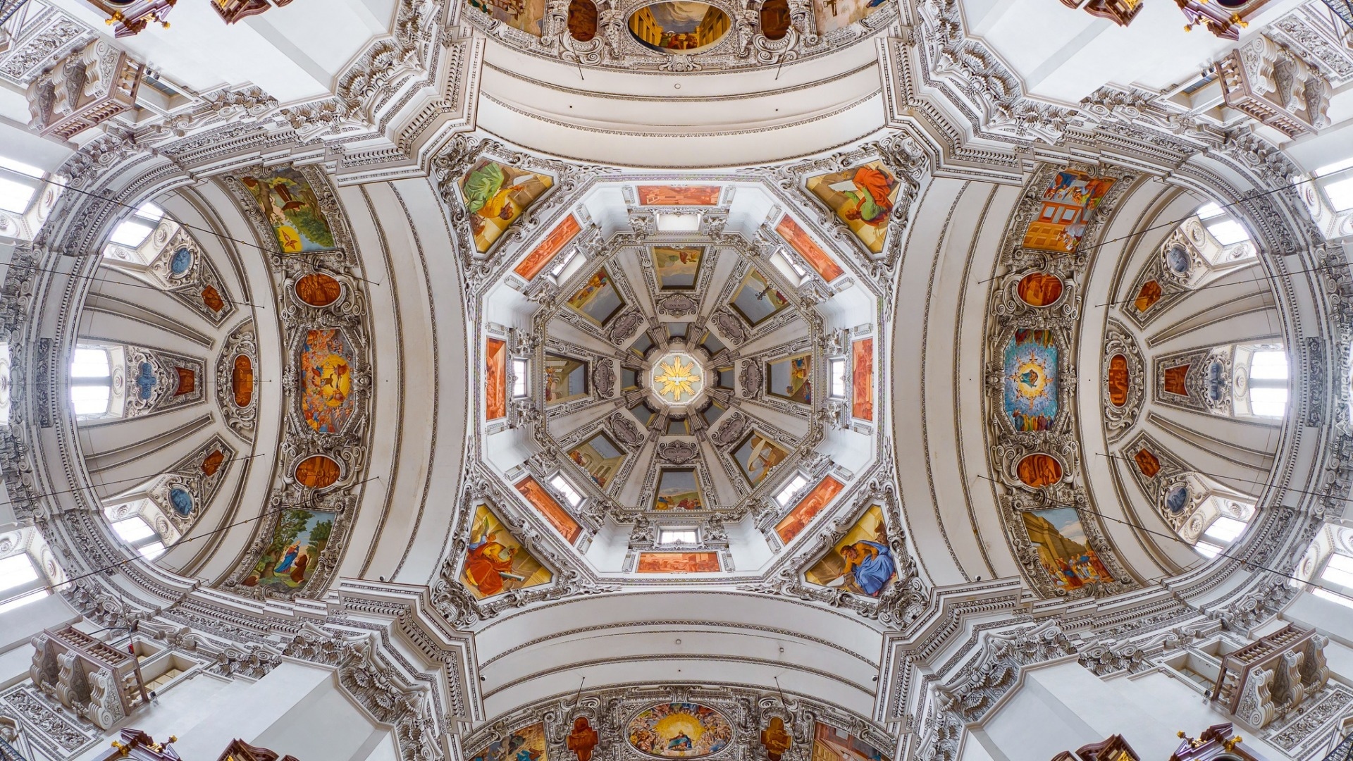 Austria, Salzburg, Katedra św. Ruperta, Kopuła, Wnętrze