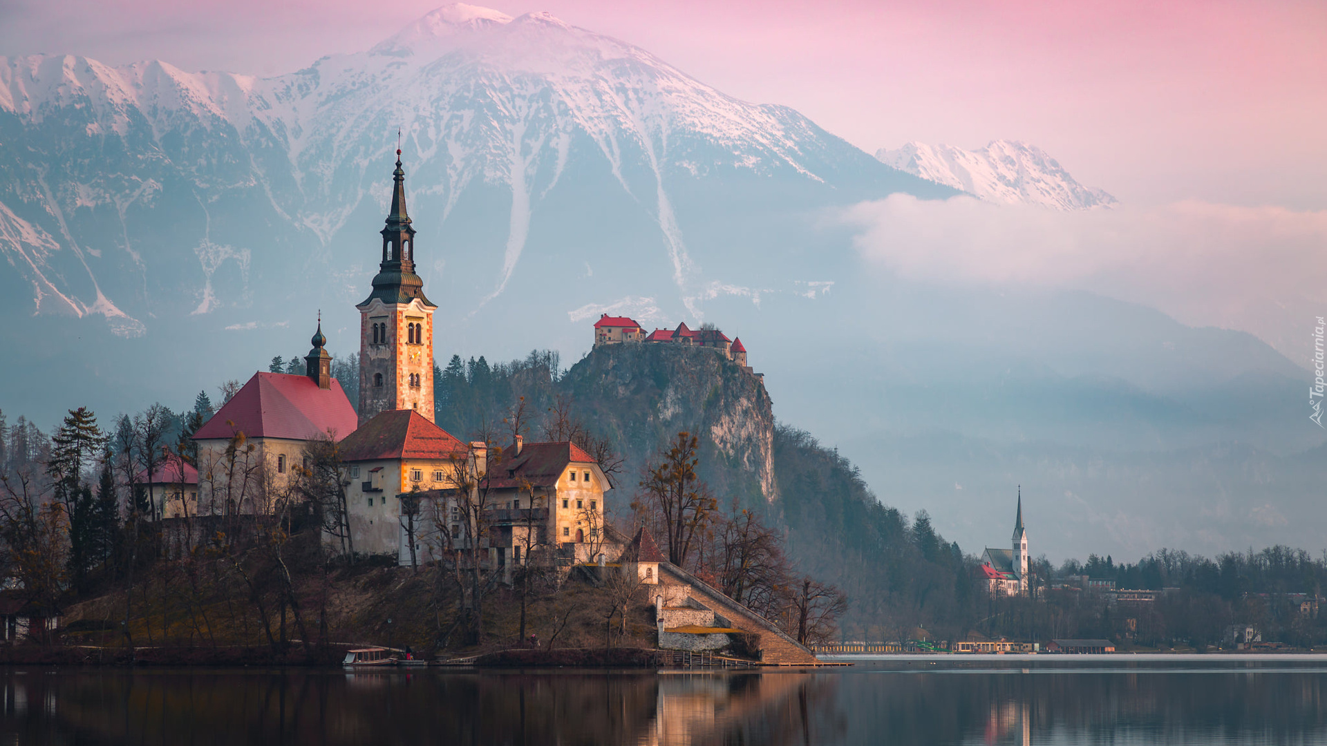 Słowenia, Jezioro Bled, Góry Alpy Julijskie, Skały, Kościół Zwiastowania Marii Panny