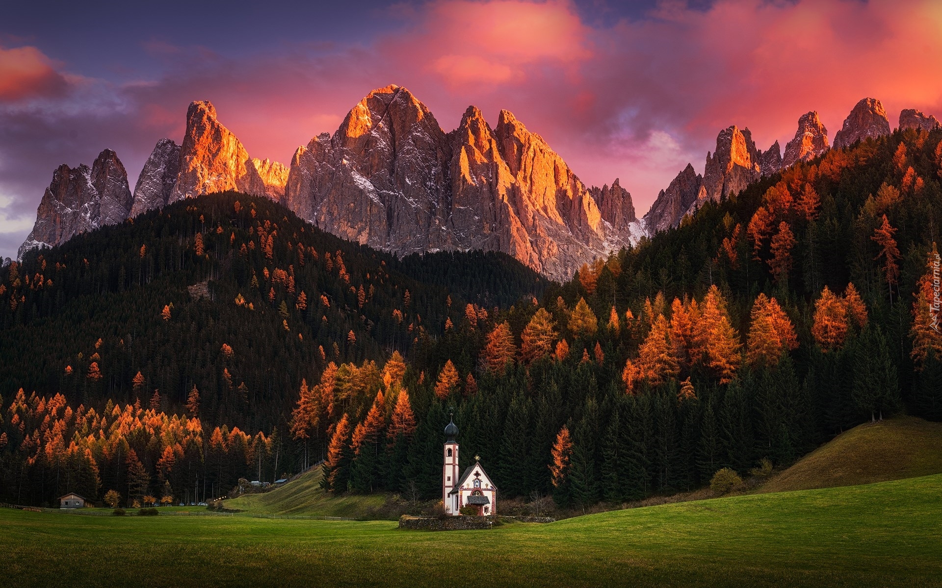 Kościół św. Jana, Las, Dolina Val di Funes, Masyw Odle, Góry Dolomity, Zachód słońca, Włochy